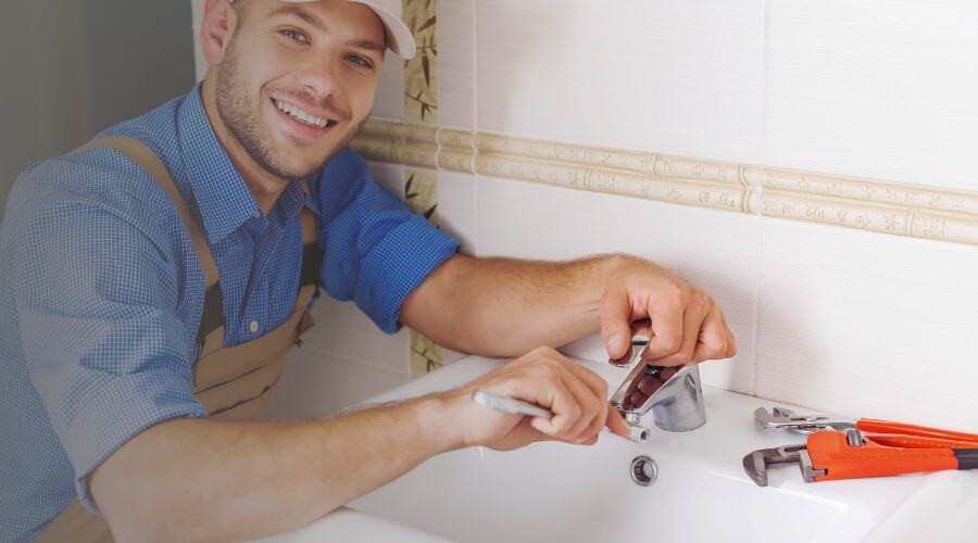 Local tankless water heater installation in Kearney, MO